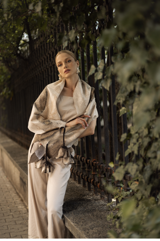 The Beige Tulip Scarf