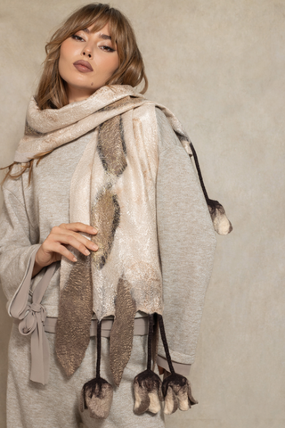 Weißer Tulpen-Schal