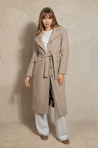 Beige Stunner Mantel